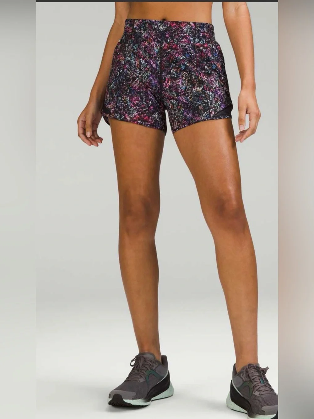 Lululemon Hotty Hot High-Rise  Short 4